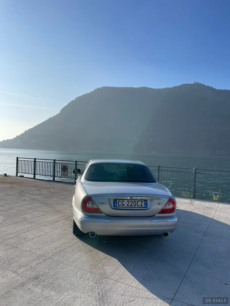 2004 Jaguar Xj8 in Gardone Riviera 2