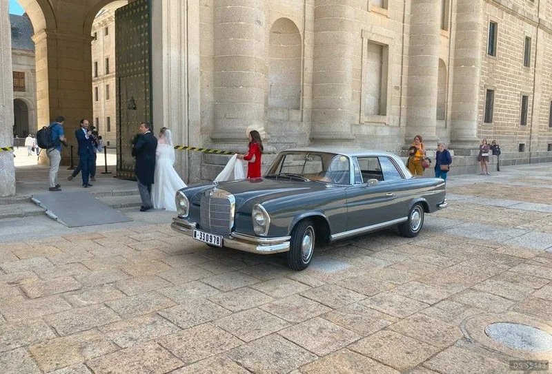 1962 Mercedes-Benz Seb 220 Coupe in Madrid 5