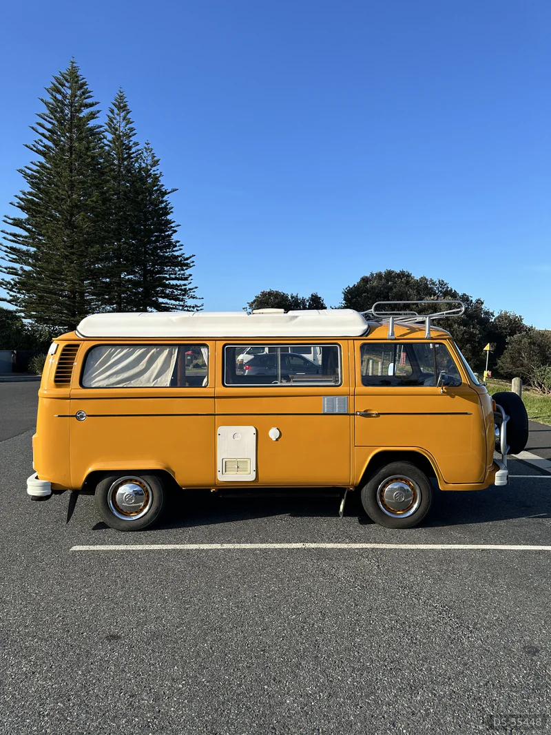 1977 Volkswagen Kombi T2 in Byron Bay 7