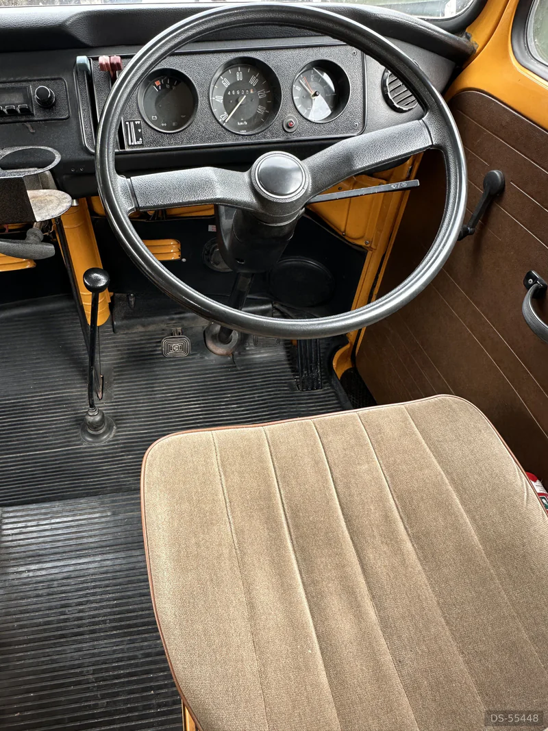 1977 Volkswagen Kombi T2 in Byron Bay 8