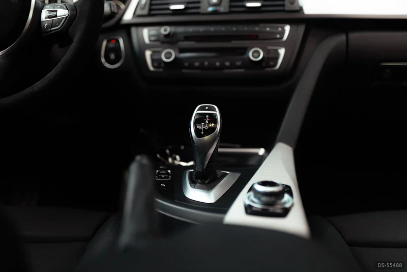2013 BMW 328i in évora 8