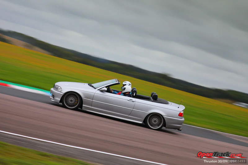2001 BMW E46 330ci in Cinderford 3