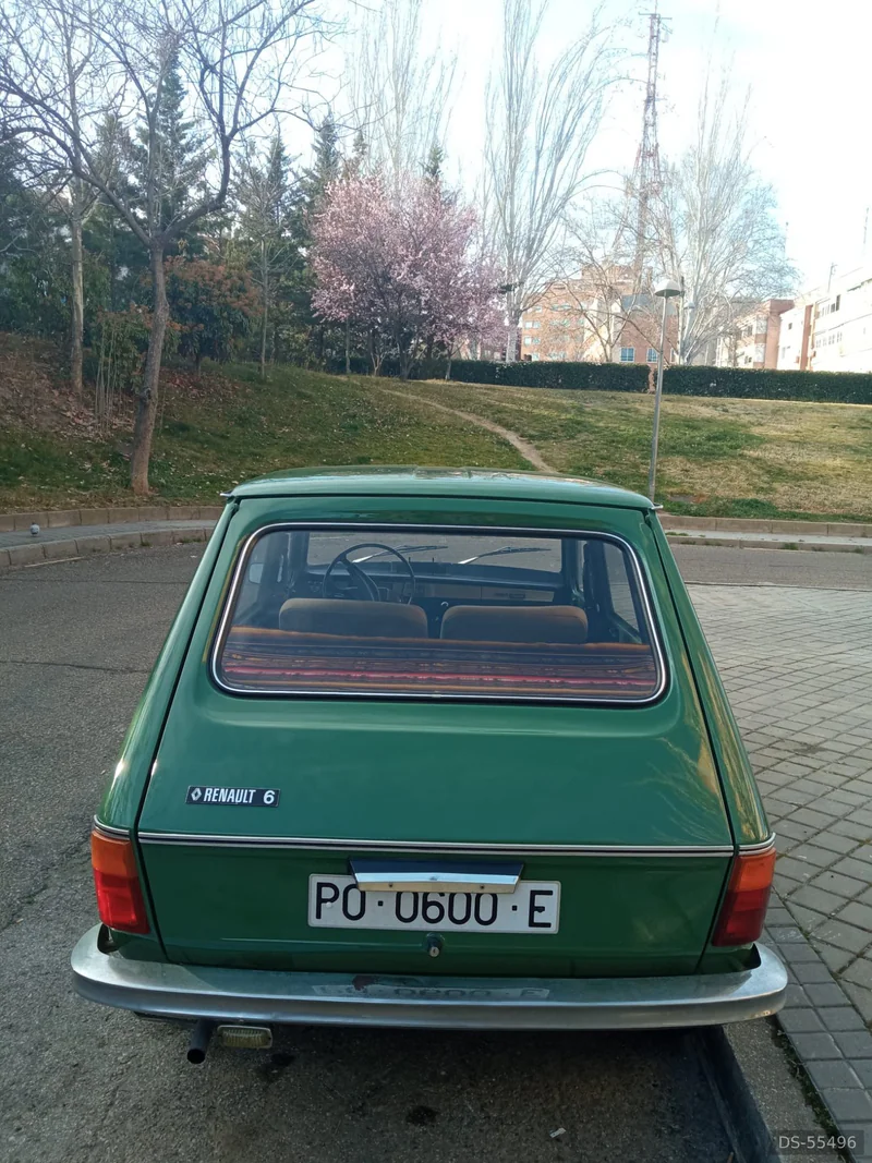 1971 Renault R6 in Alcalá De Henares 2