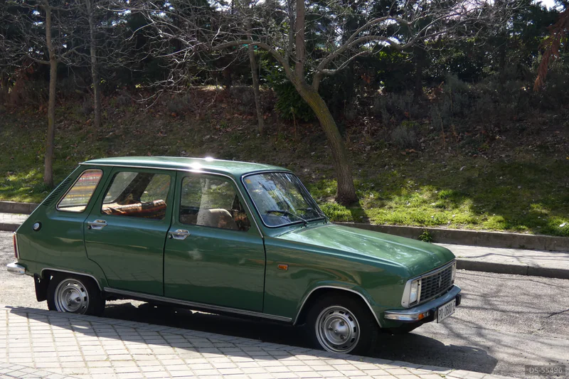 1971 Renault R6 in Alcalá De Henares 4
