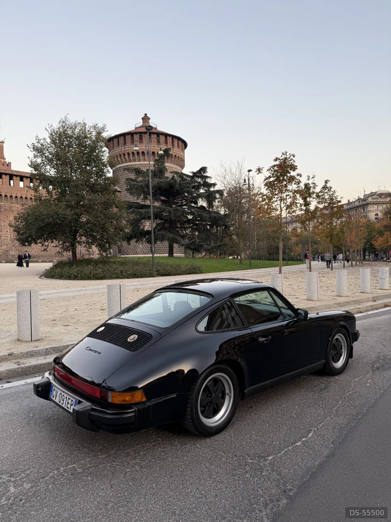 1984 Porsche 911 3.2 in Milano 7