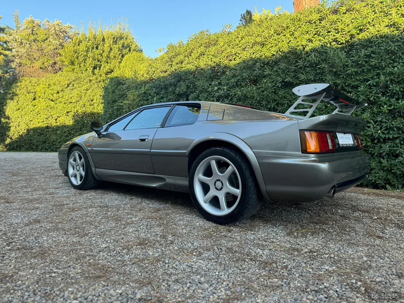 2001 Lotus Esprit V8 Biturbo in Cesenatico 6