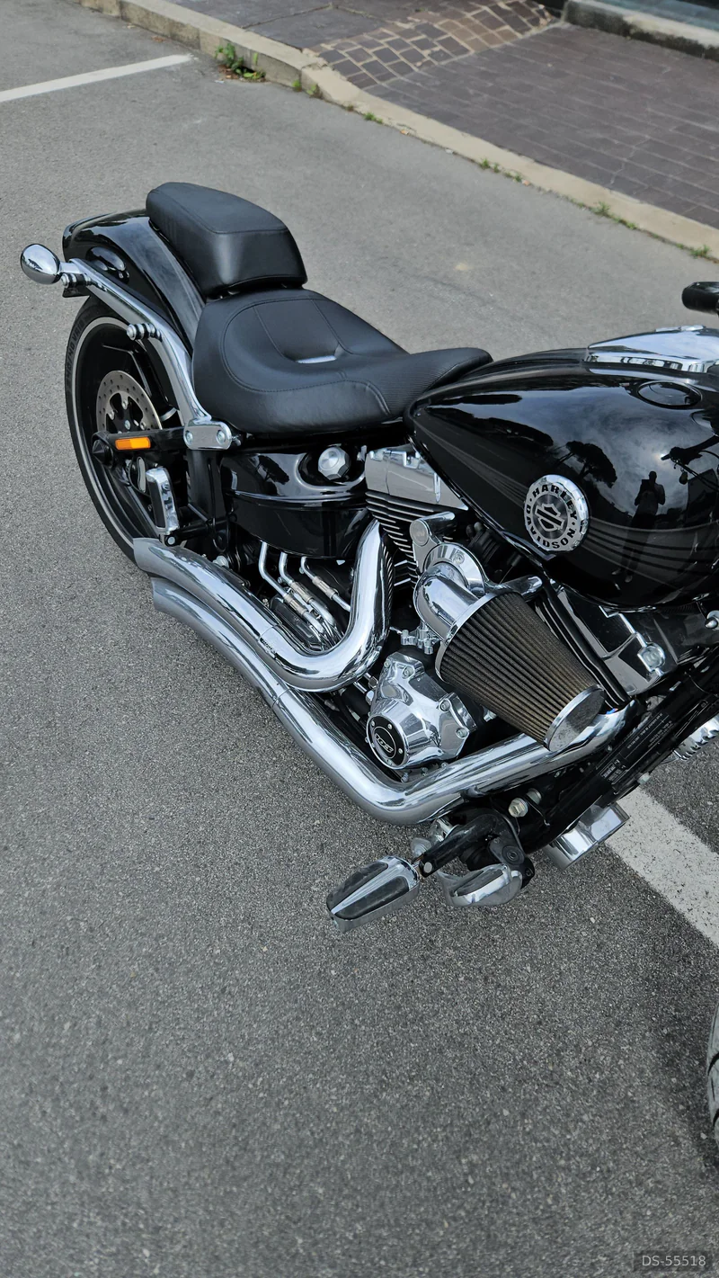 2014 Harley-Davidson Breakout in Cesenatico 5
