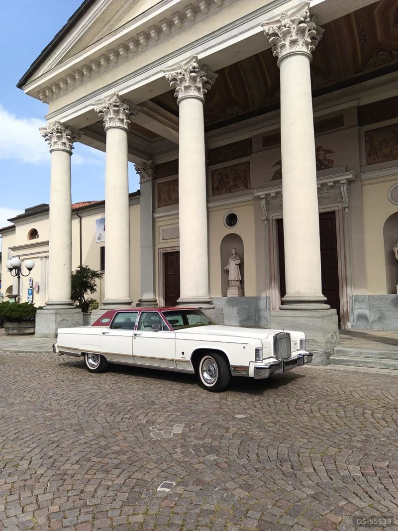 1977 Lincoln Continental in Crescentino 7