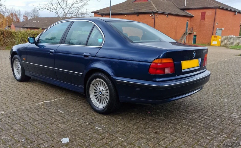 2000 BMW E39 5 Series in Kettering 2