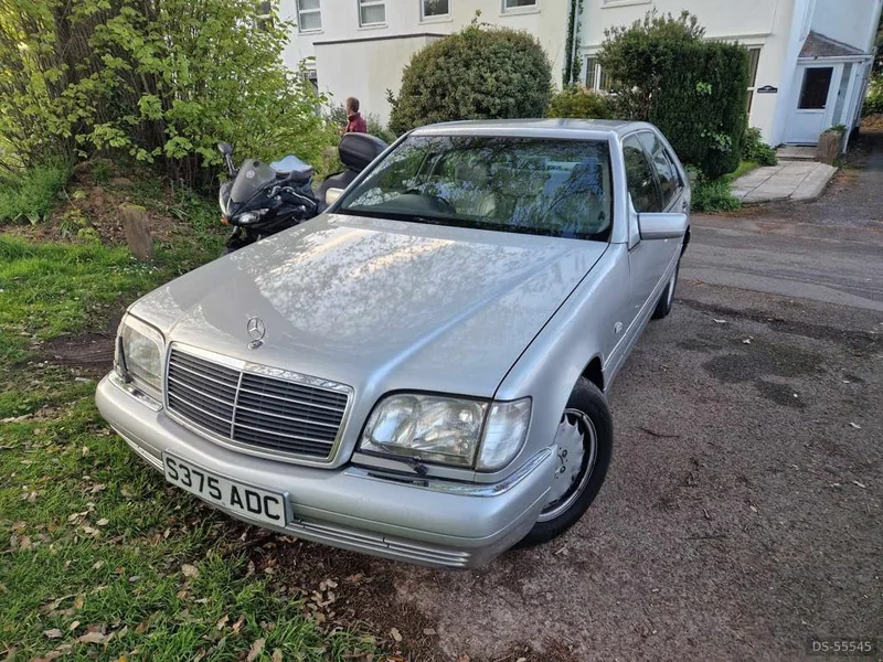 1998 Mercedes-Benz W140 in South Brent