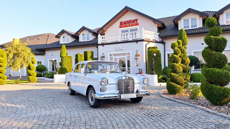 1963 Mercedes-Benz W110 in Warszawa 2