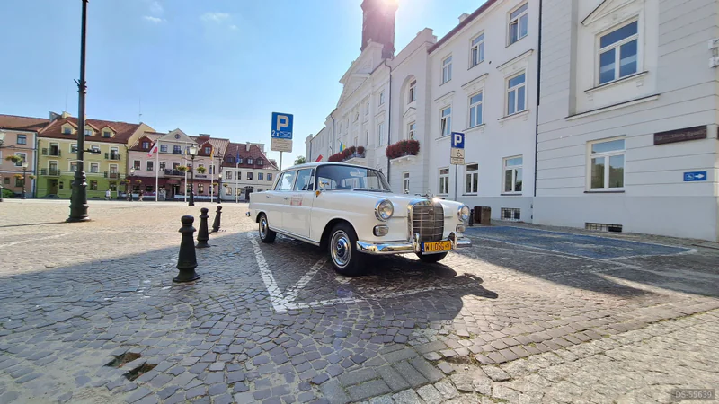 1963 Mercedes-Benz W110 in Warszawa 6