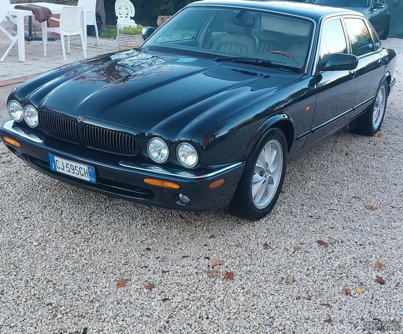 2003 Jaguar Xj 4.0 285 Cv in Fara In Sabina 2