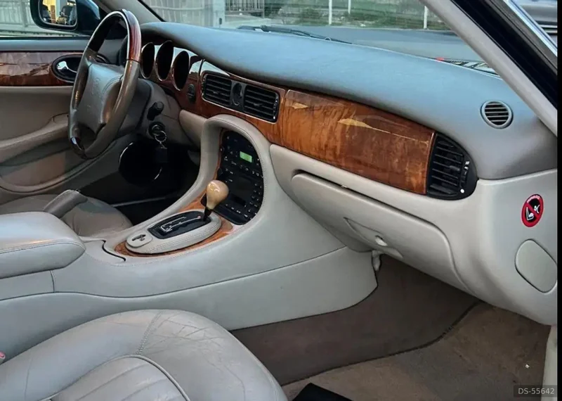 2003 Jaguar Xj 4.0 285 Cv in Fara In Sabina 3