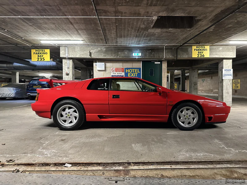 1992 Lotus Esprit Turbo SE Highwing in London