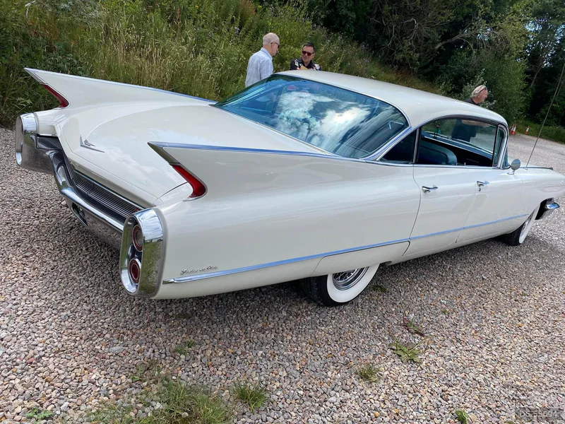 1960 Cadillac Sedan De Ville in Swansea 7