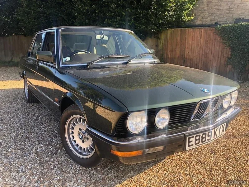 1987 BMW E28 528i in Plymouth 3