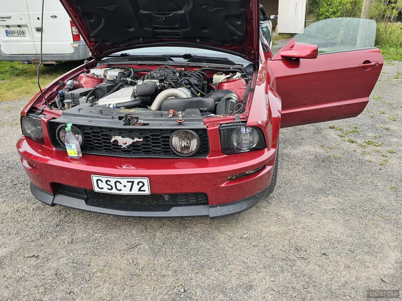 2006 Ford Mustang in Pori 3