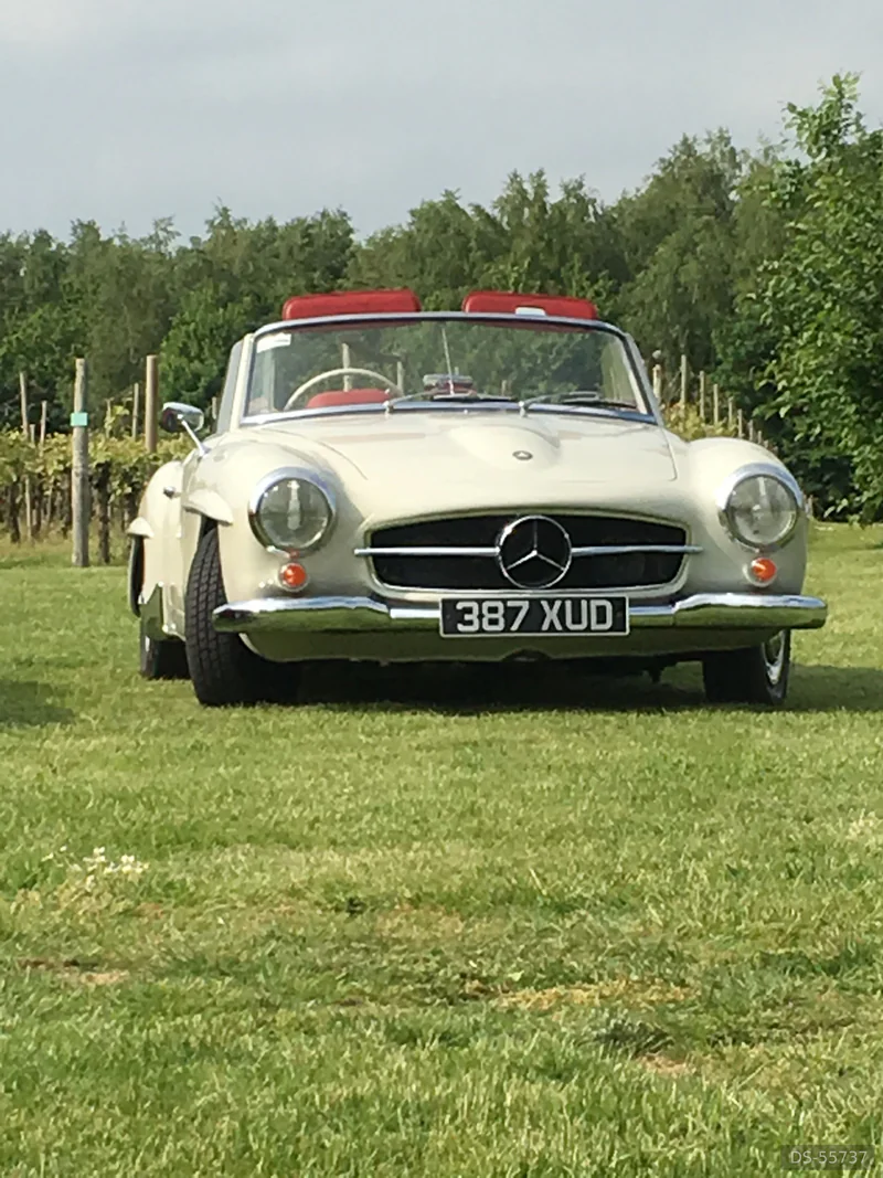 1961 Mercedes-Benz 190sl Roadster in Clacton On Sea 2