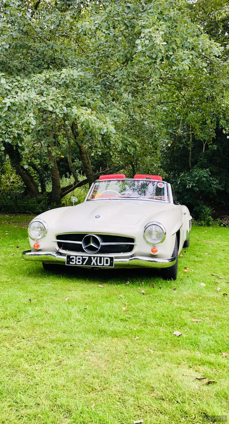 1961 Mercedes-Benz 190sl Roadster in Clacton On Sea 9