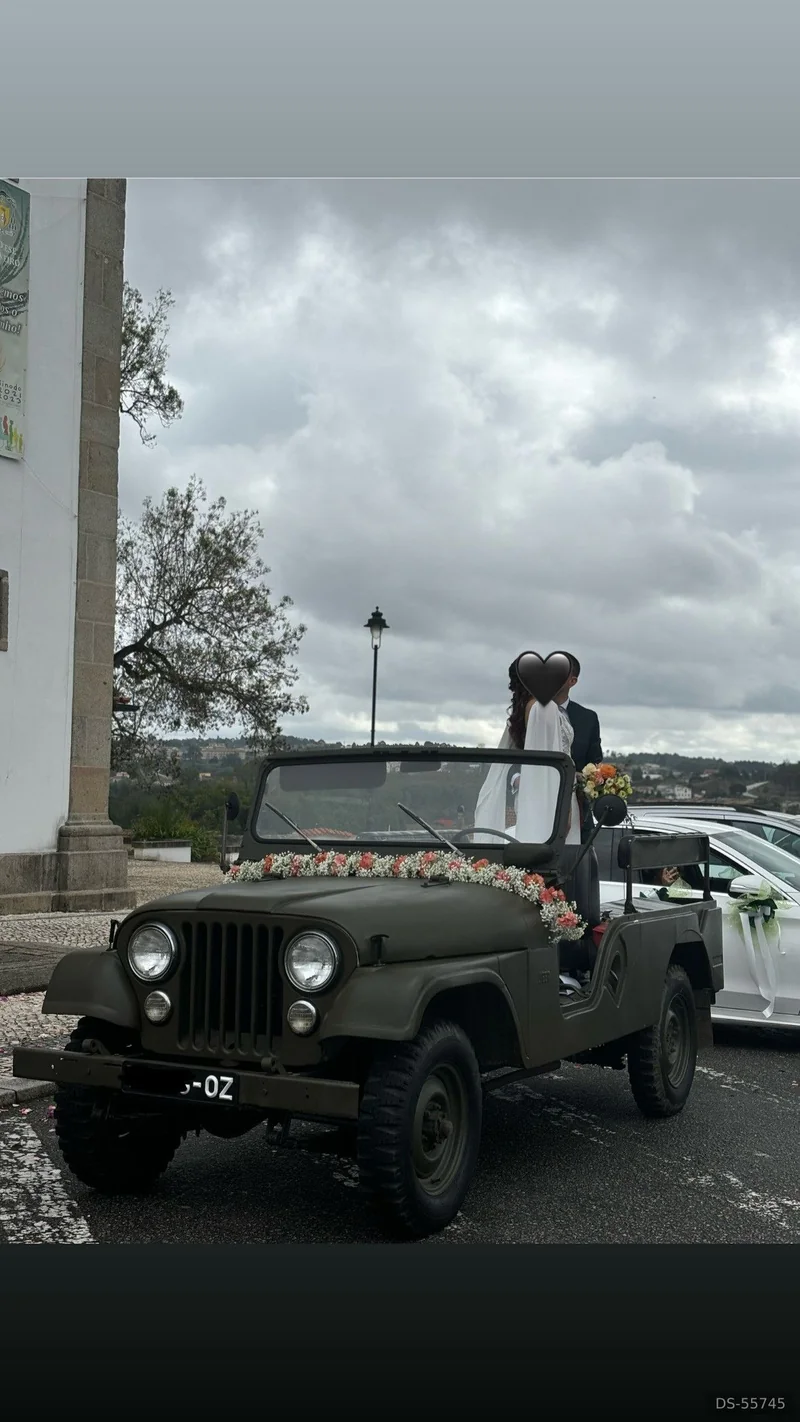 1974 Willys Jeep Cj-6 in Coimbra 2