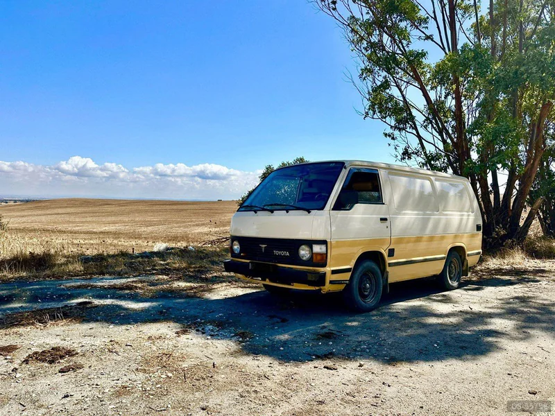 1984 Toyota Hiace Camper in Lisbon 6