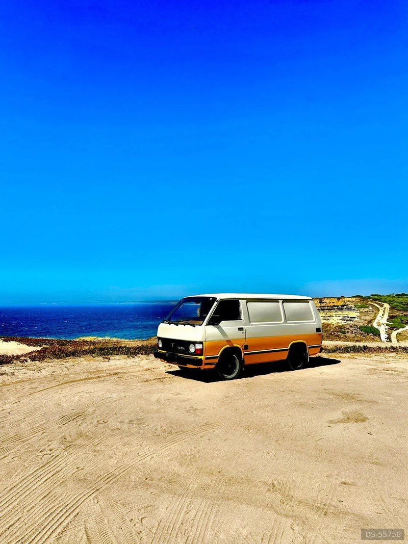 1984 Toyota Hiace Camper in Lisbon