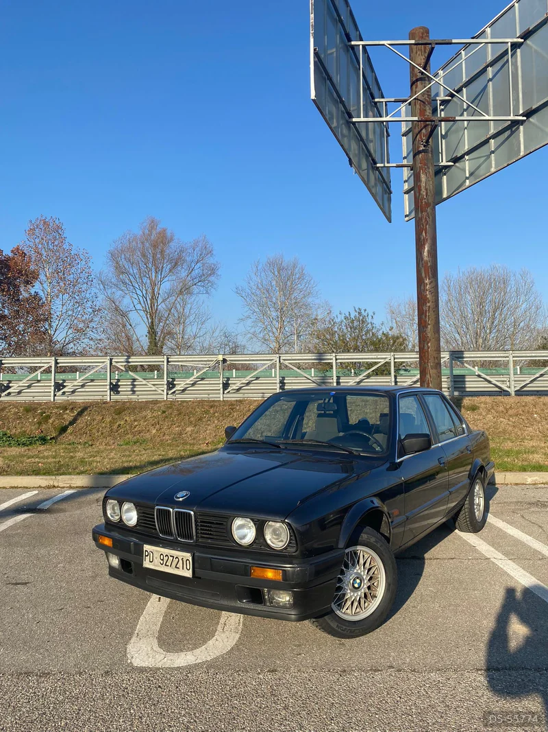 1988 BMW E30 in Settala