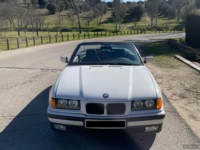 1996 BMW 328i in Madrid 7