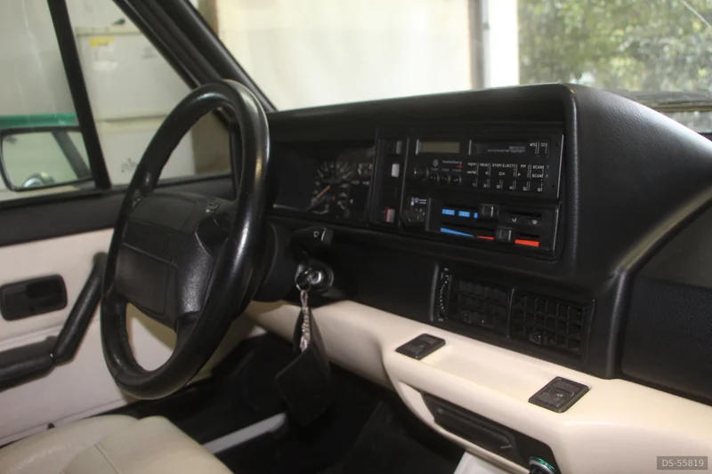 1992 Volkswagen Golf Mk1 Cabriolet Karmann in Barcelona 3