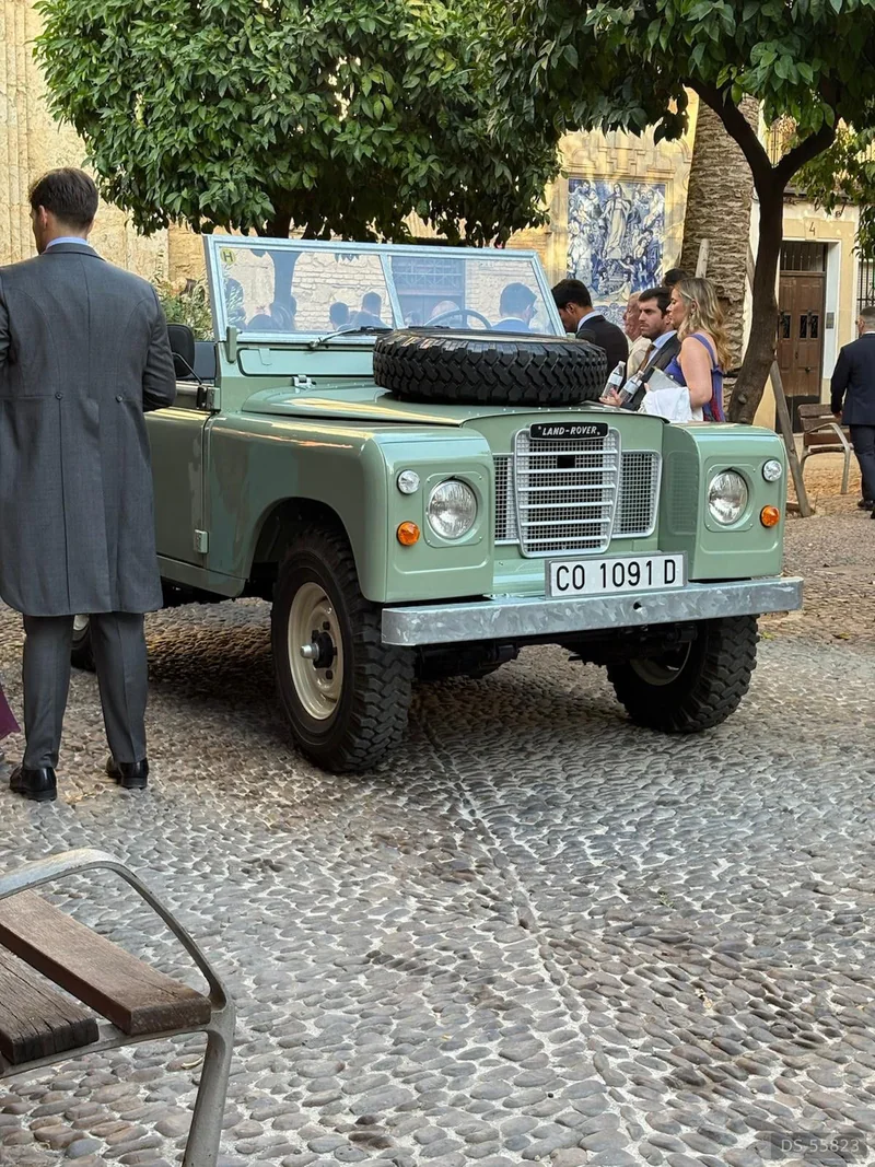 1974 Land Rover Series III in Baena 4