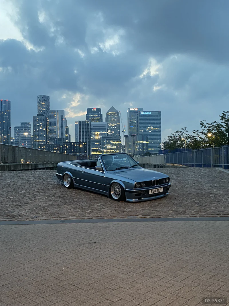 1987 BMW E30 325i in London 4