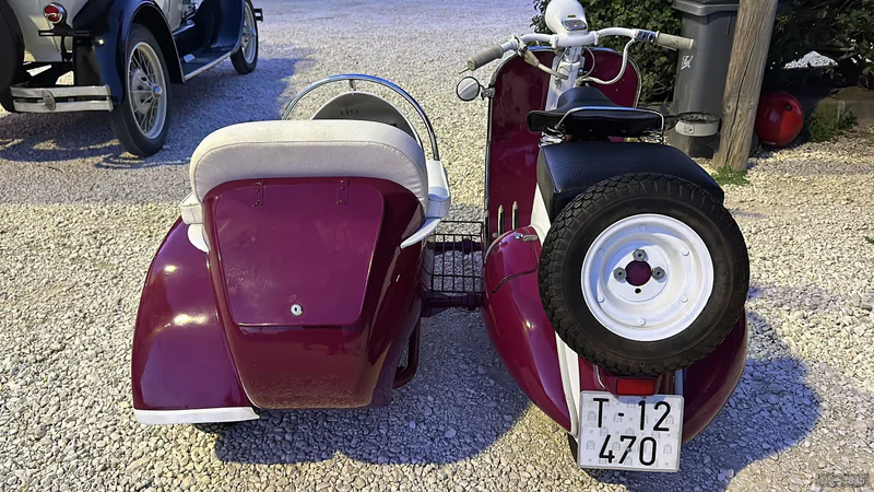 1957 Piaggio Vespa Con Sidecar in Marchena 4