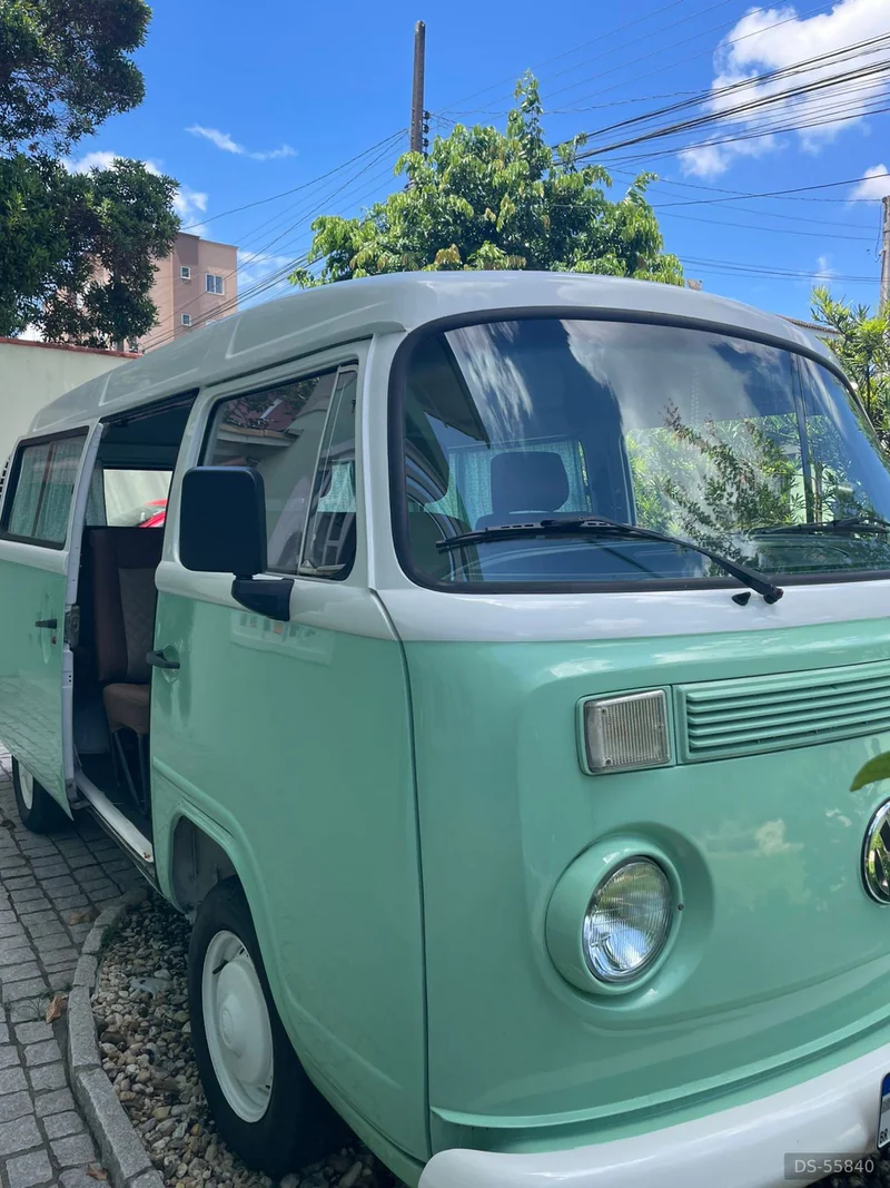 2000 Volkswagen 2000 in Joinville 3