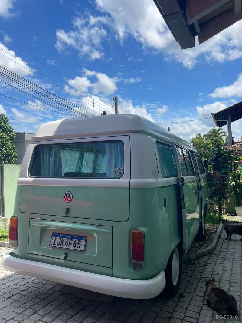 2000 Volkswagen 2000 in Joinville 6
