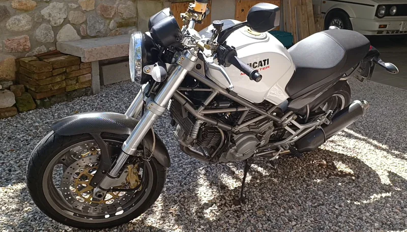 2000 Ducati Monster in Costermano Sul Garda