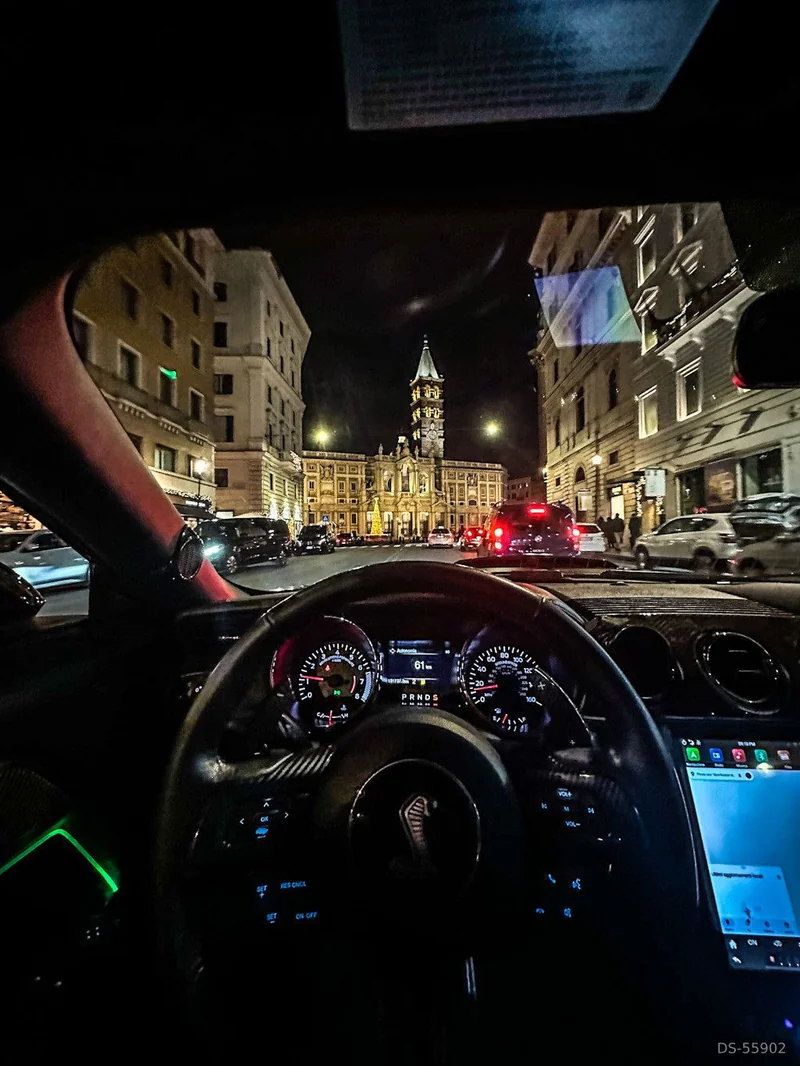 2017 Ford Mustang in Roma 3