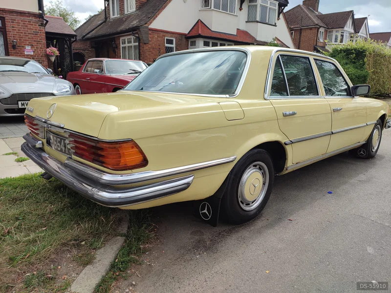 1979 Mercedes-Benz 280se in London 2
