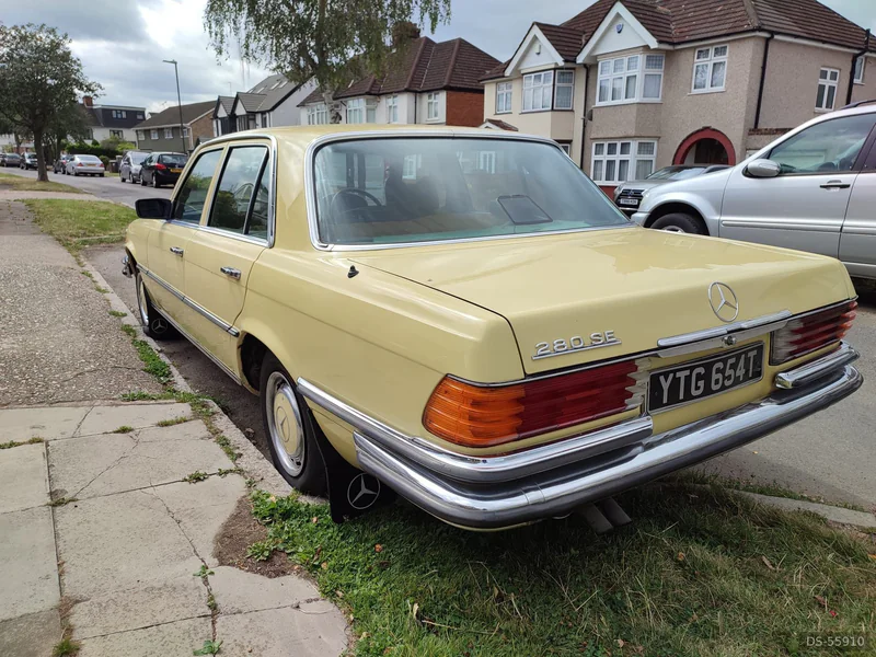 1979 Mercedes-Benz 280se in London 4