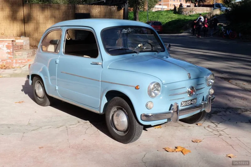 1960 Fiat 600d in Roma 2