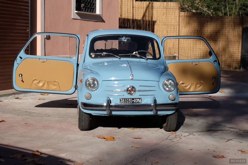 1960 Fiat 600d in Roma 3