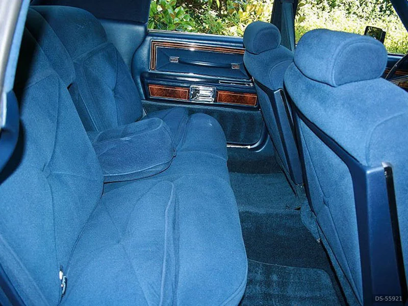 1979 Lincoln Continental Collectors Series in Praha 9 8