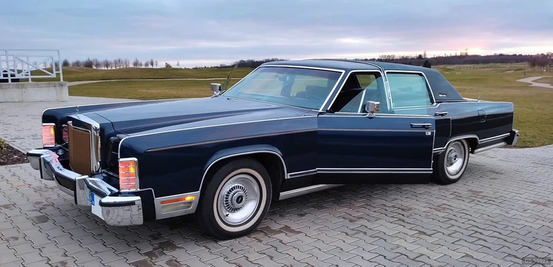1979 Lincoln Continental Collectors Series in Praha 9 2