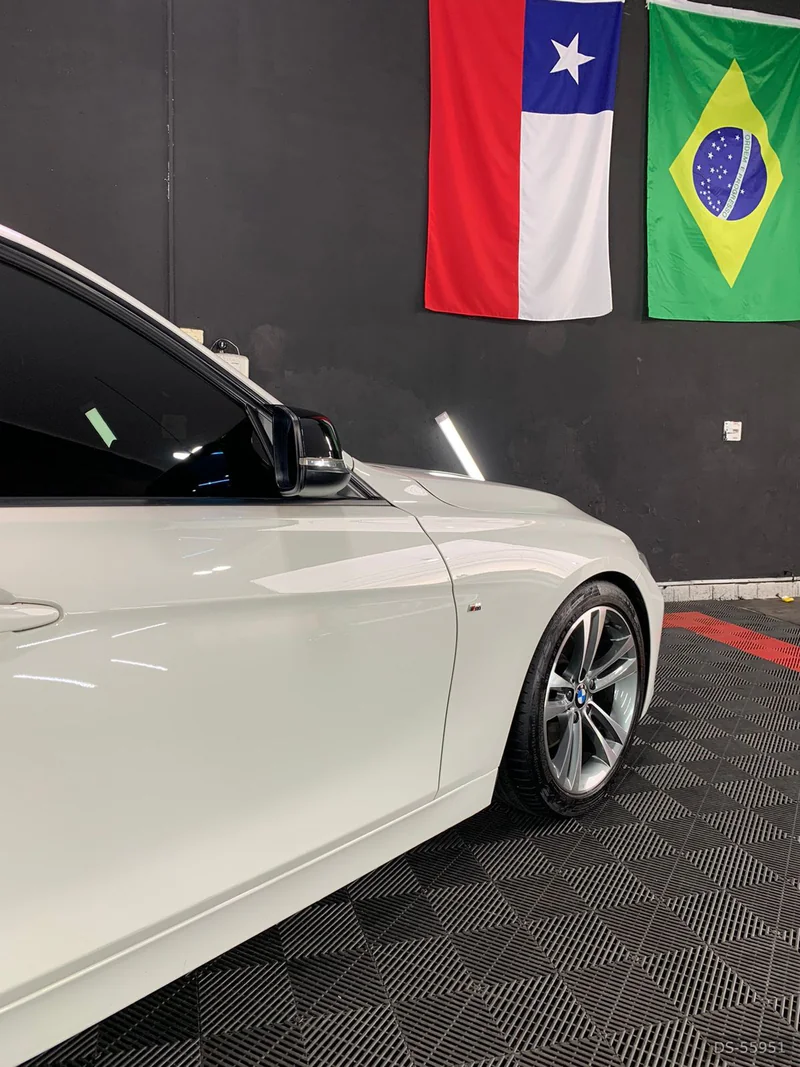 2015 BMW 328i in São Paulo 4
