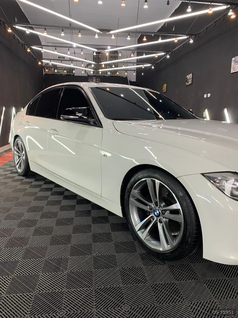 2015 BMW 328i in São Paulo 5