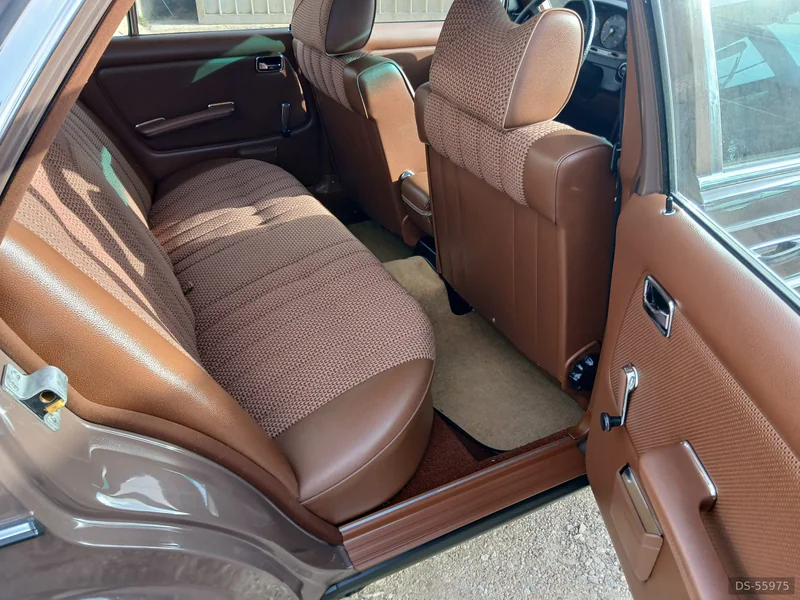 1978 Mercedes-Benz W123 200 D in Riccia 5