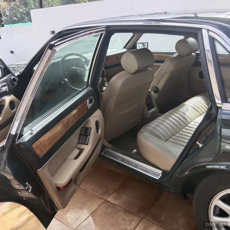 1987 Jaguar Sovereign 3.6 in San Cristóbal De La Laguna 7