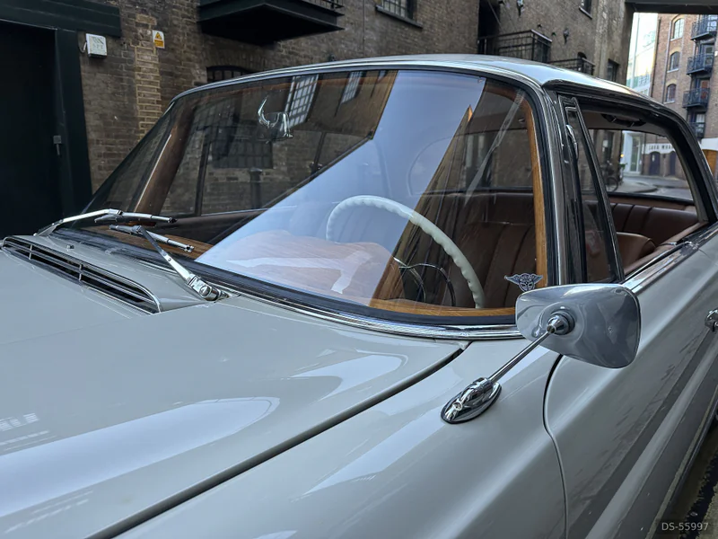 1963 Mercedes-Benz 220SEb in London 6