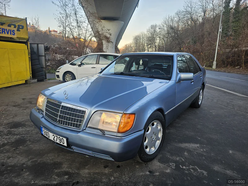 1991 Mercedes-Benz W140 in Praha