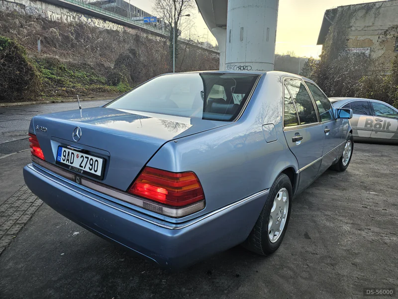 1991 Mercedes-Benz W140 in Praha 4